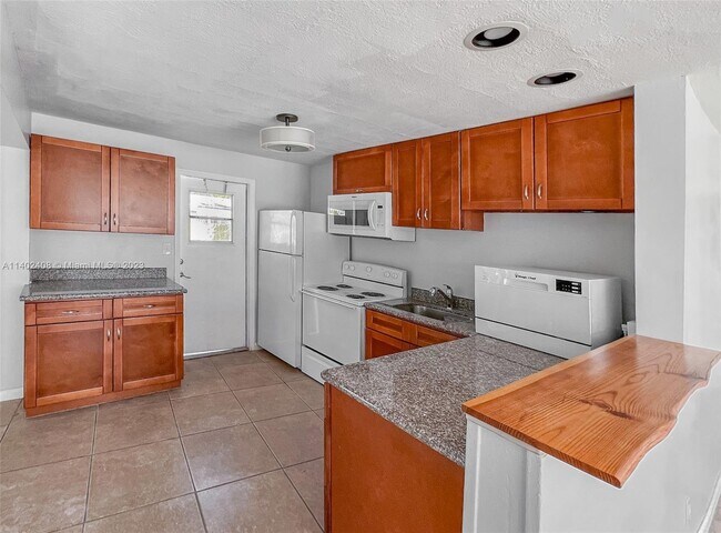 Foto del edificio - 1513 NE 30th St