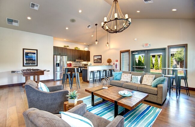 Building Photo - Insignia