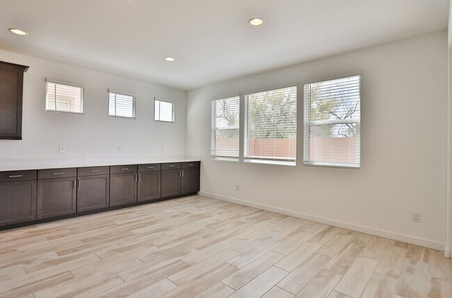 Foto del edificio - Brand New 4 bed/3 bath in Hawes Crossing C...