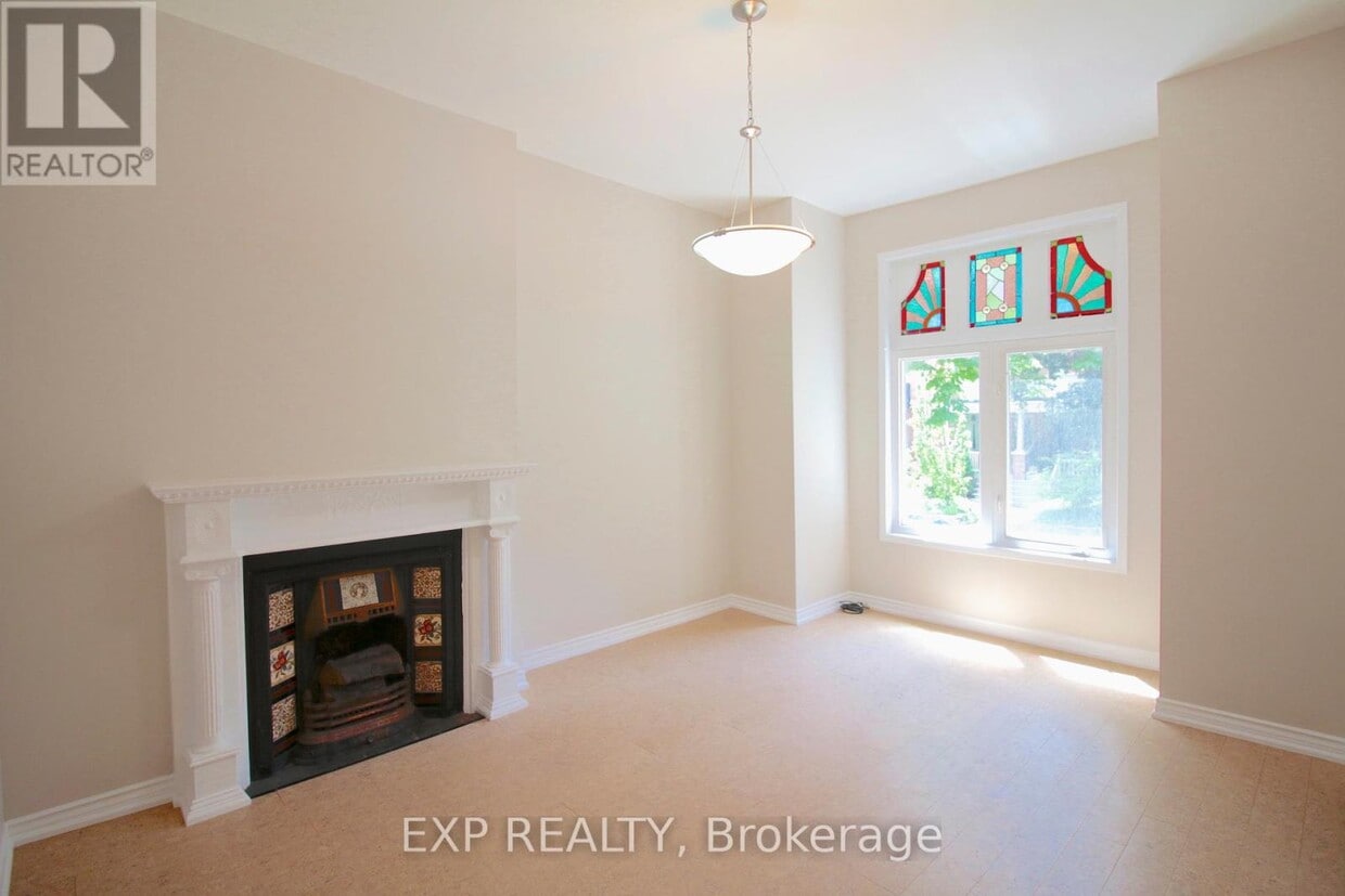 Photo principale - 301 Crawford St