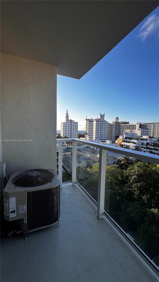 Foto del edificio - 1750 James Ave