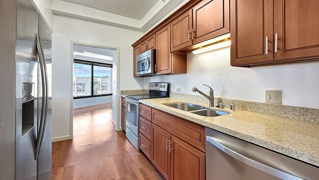 Foto del edificio - VIEWS from this Renovated & Spacious Apartment at Pacific Park Plaza