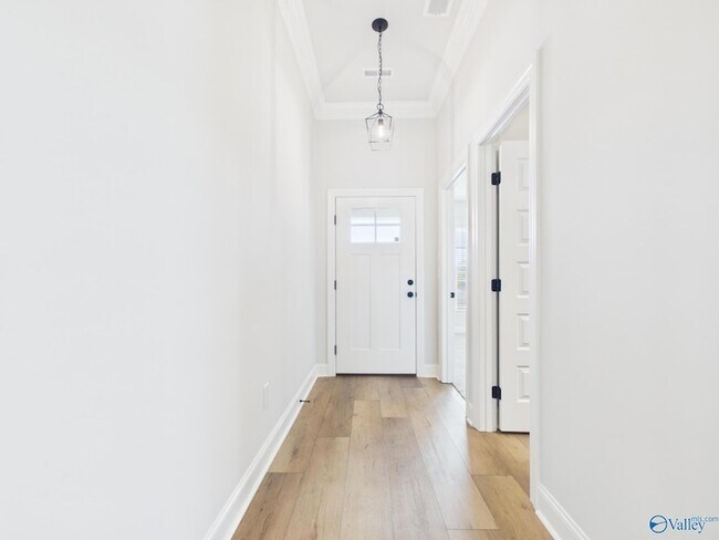 Foto del edificio - 15573 Bees St NW