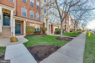 Building Photo - 5039 Anchorstone Dr