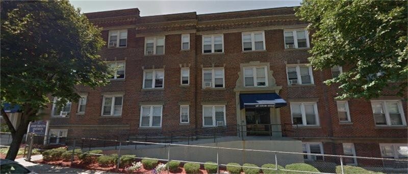 Primary Photo - 445 Adams St