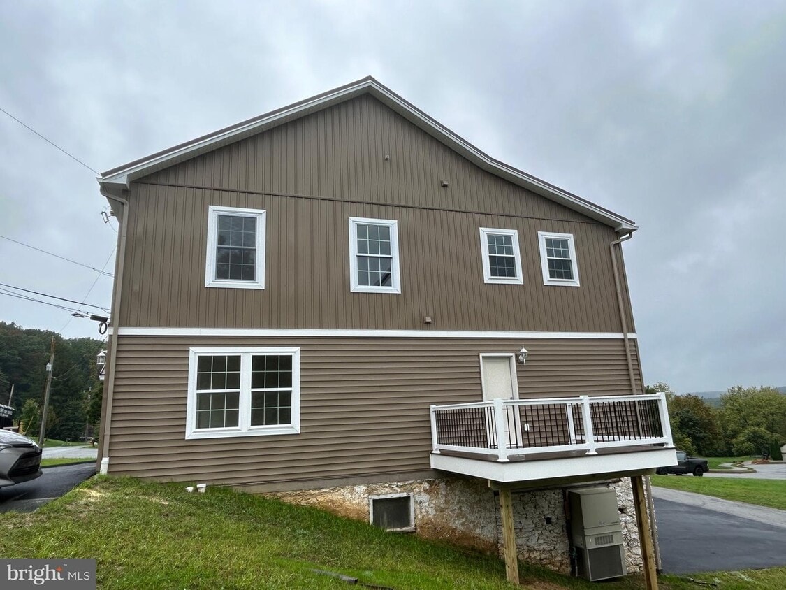 4 Old Kings Hwy W, Downingtown, PA 19335 House Rental in Downingtown, PA