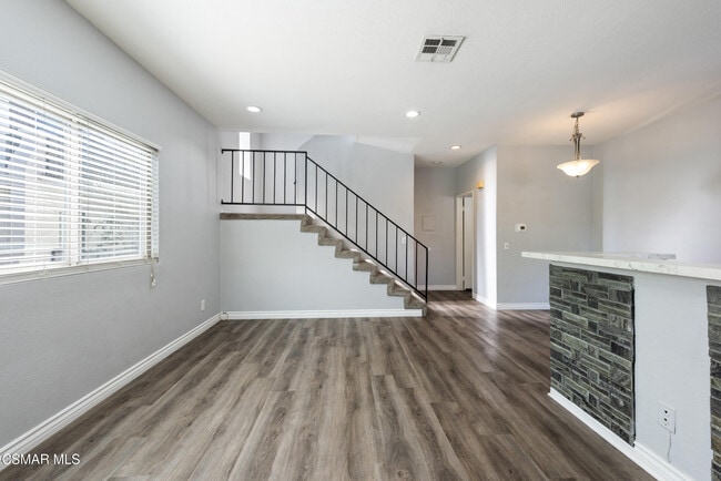 Building Photo - 152 Maegan Pl