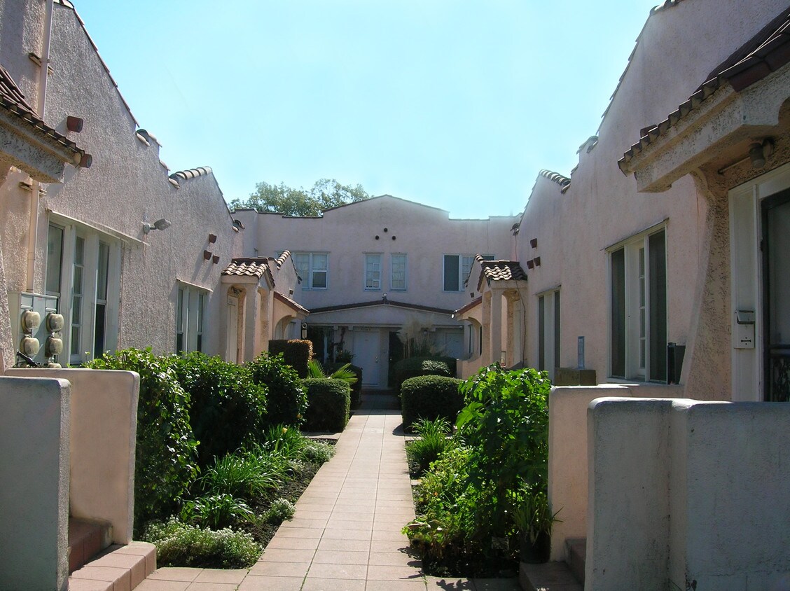 38 Apartments for Rent in Silver Lake, CA Westside Rentals