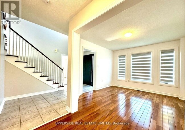 Building Photo - 46 Country Ln