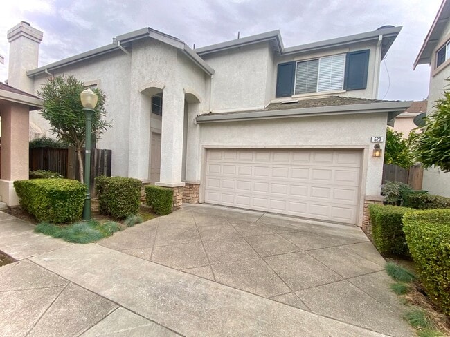 Spacious 3 Bedroom Home with Loft, Private Backyard, and Prime Commuter Location Near BART - Spacious 3 Bedroom Home with Loft, Private Backyard, and Prime Commuter Location Near BART