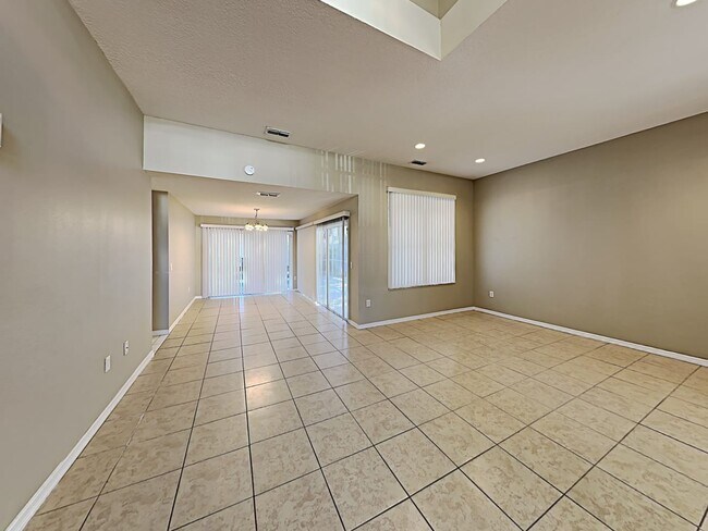Foto del edificio - 17604 Esprit Dr