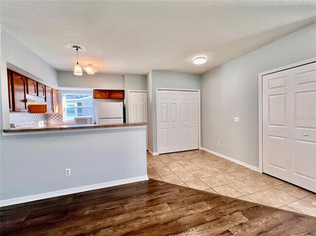 Foto del edificio - 3101 E Washington St