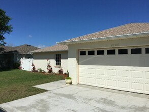 Building Photo - 2466 Pine Chase Cir