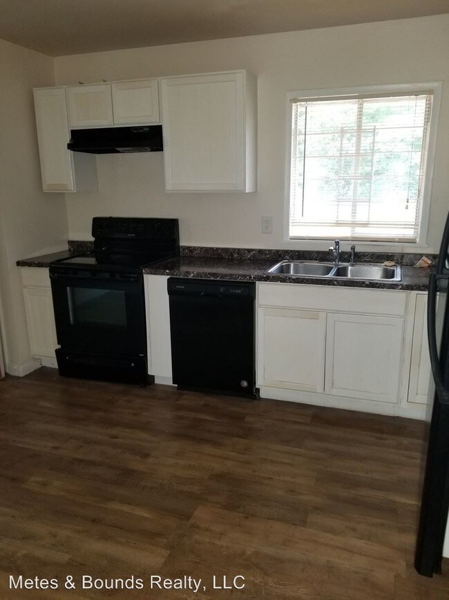 Foto del edificio - 4 br, 2 bath House - 1612 Pine Glen Circle