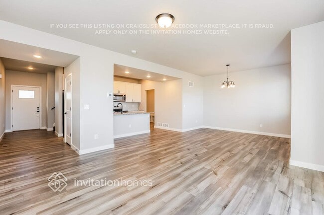 Building Photo - 11257 House Finch Ln