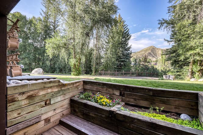 Foto principal - 1061 W Beaver Creek Blvd