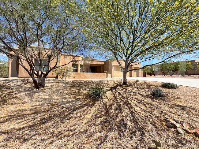 Foto del edificio - 9398 E Desert Milkweed Ct