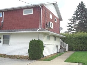 Building Photo - 124 Clayton Dr