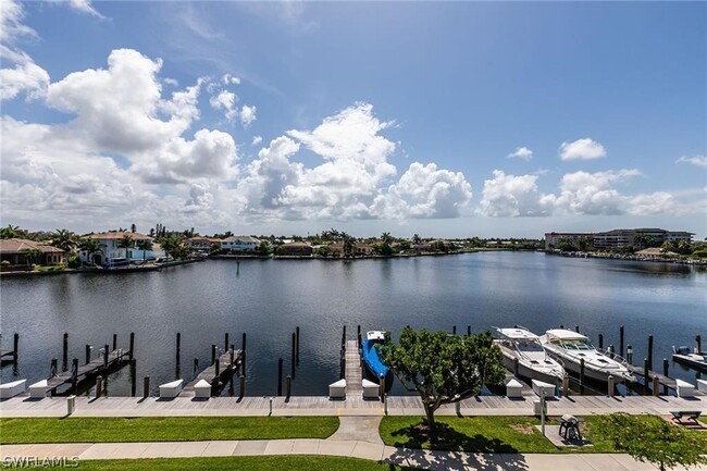 Building Photo - 591 Seaview Ct