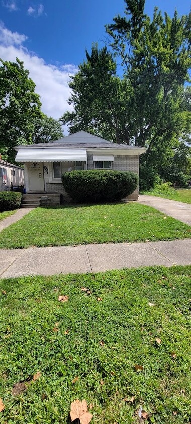Primary Photo - 9116 Sussex St