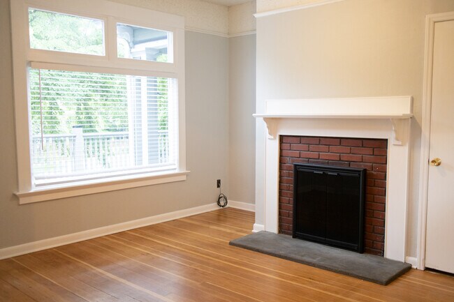 Foto del edificio - 831 NW 16th Ave