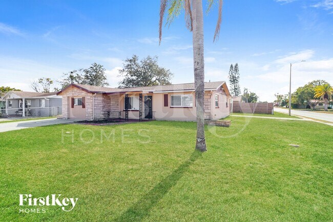 Foto del edificio - 3206 Coldwell Dr