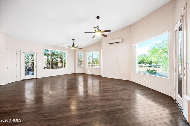 Foto del edificio - 6620 Front Nine Dr