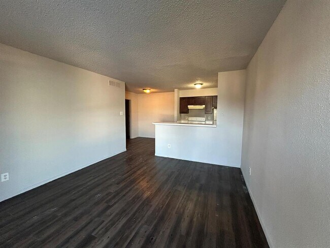 Building Photo - 10001 Westpark Dr