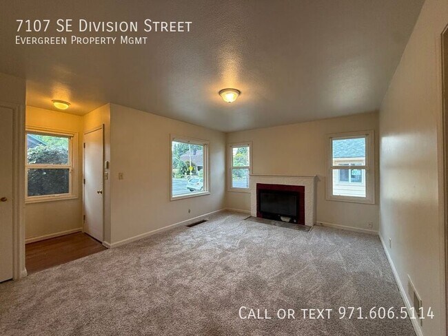 Foto del edificio - 7107 SE Division St