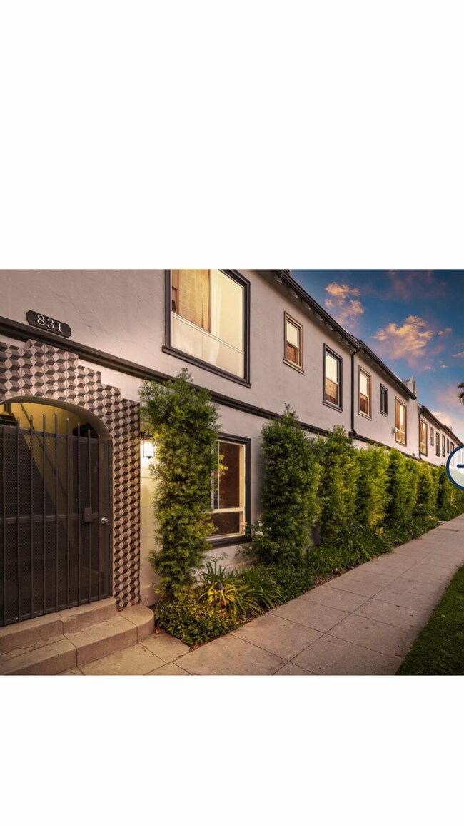 Foto del edificio - 844 N Hoover St
