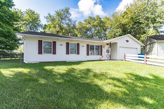 Building Photo - 4246 Meadowlark Ct