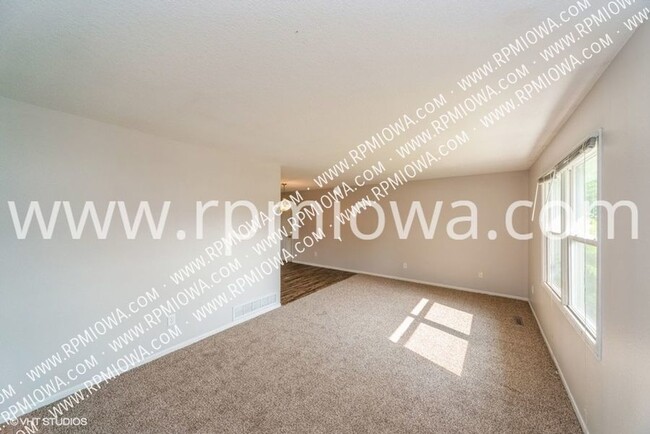 Foto del edificio - COZY RANCH!! 3 Bed, 1 Bath in Altoona