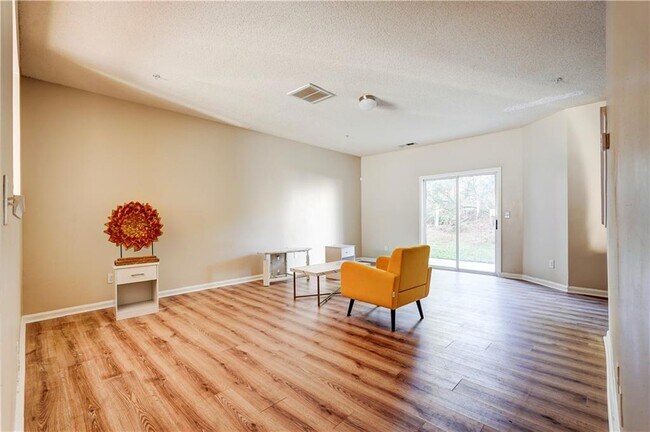 Foto del edificio - 2837 Laurel Ridge Cir