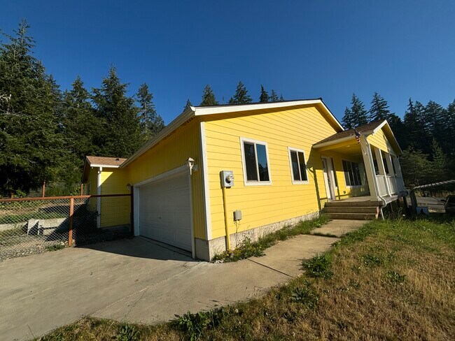 Building Photo - 4543 E Rasor Rd