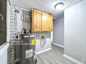Building Photo - 5117 Lexington Ave