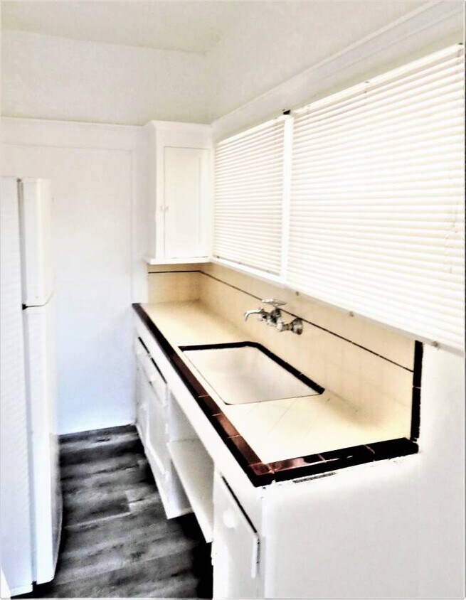 Foto principal - 916 Pine Ave