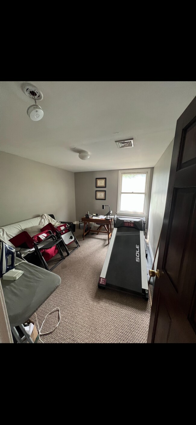 Building Photo - 1066 Elmwood Ave