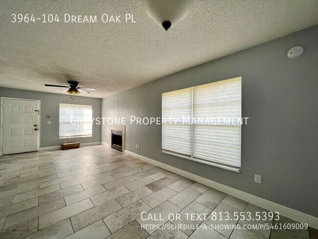 Foto del edificio - 3964 Dream Oak Pl