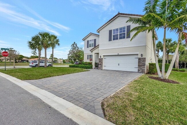 Building Photo - 92 Palmetto Ln