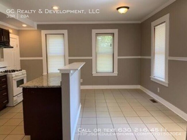 Foto del edificio - 1306 E 170th St
