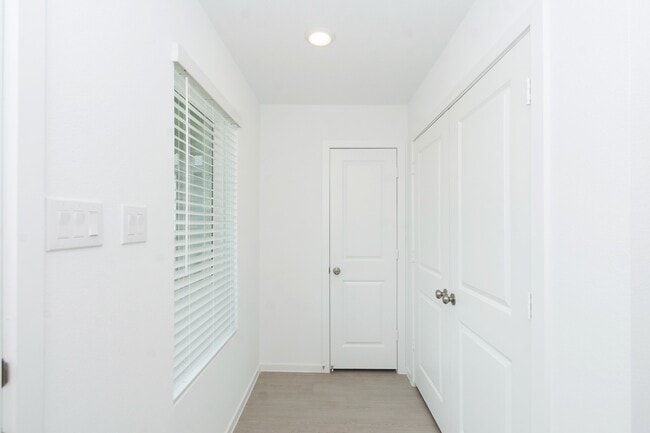 Building Photo - 12819 Ivy Crk Ct