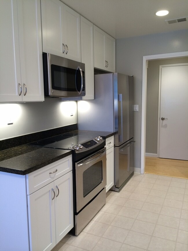Interior Photo - Noel Oaks Apartments