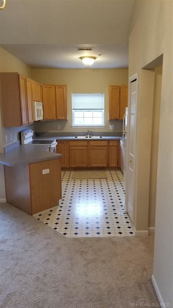 Building Photo - 25656 Maritime Cir N