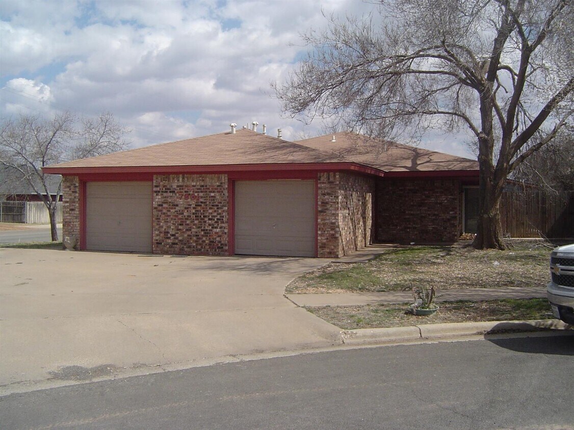 Primary Photo - 7801 Avenue X