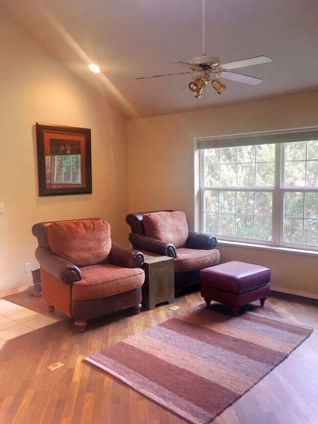 Foto del edificio - Downtown Glenwood Springs Condo