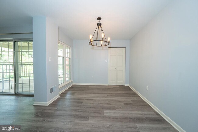 Foto del edificio - 194 Valley Stream Ln