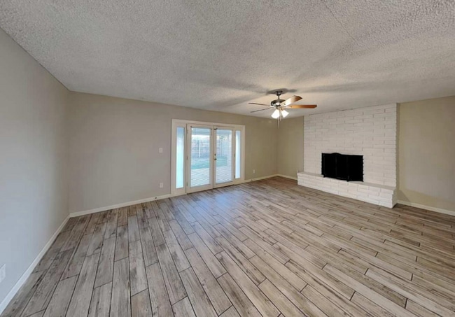 Building Photo - 7215 W Cavalier Dr