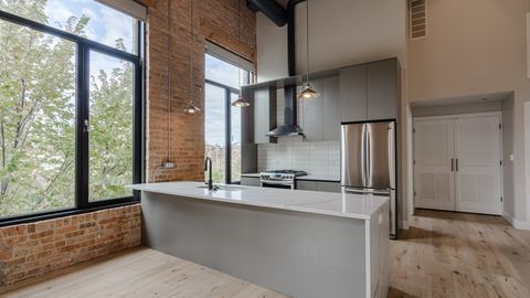 Foto del edificio - 729 N Sangamon St