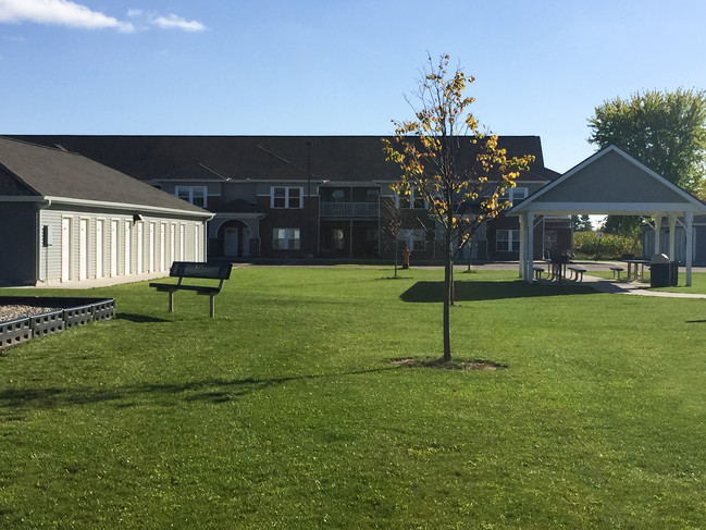 Building Photo - Pebble Ridge Apartments