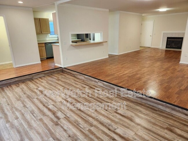 Foto del edificio - 9321 Noblewood St